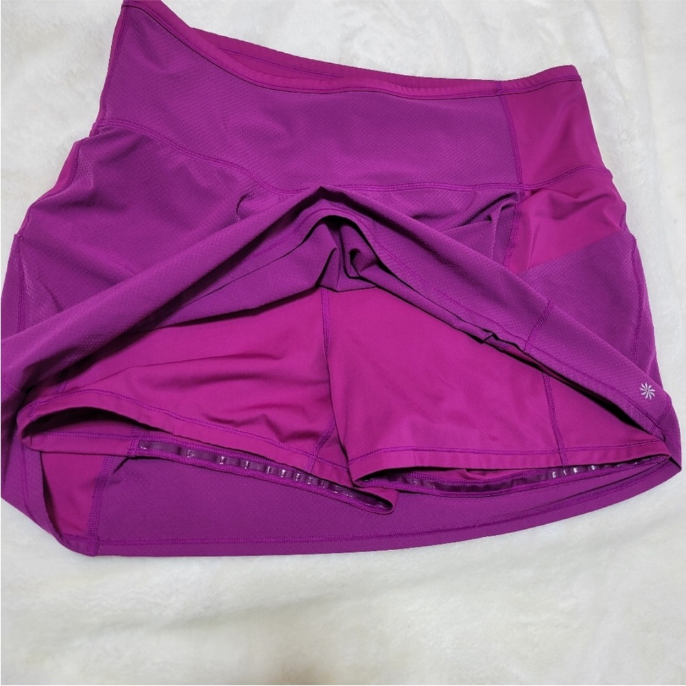 Athleta Action Skort in Dobby 14.5” Fuschia size Medium - Picture 6 of 12